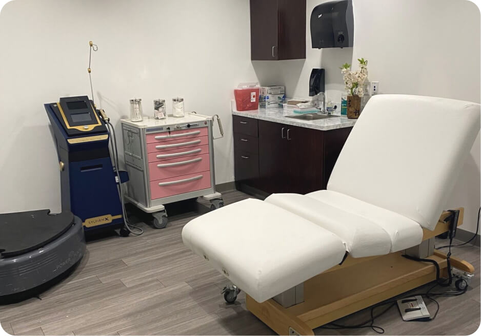 STEMLYFT aesthetic treatment suite with equipment