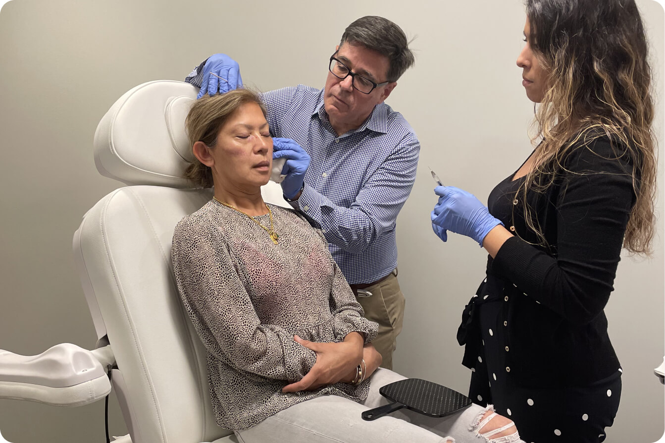 How Plastic Surgeons Manage Medspas as Medical Directors – example of our Training, Mentorship & Certification